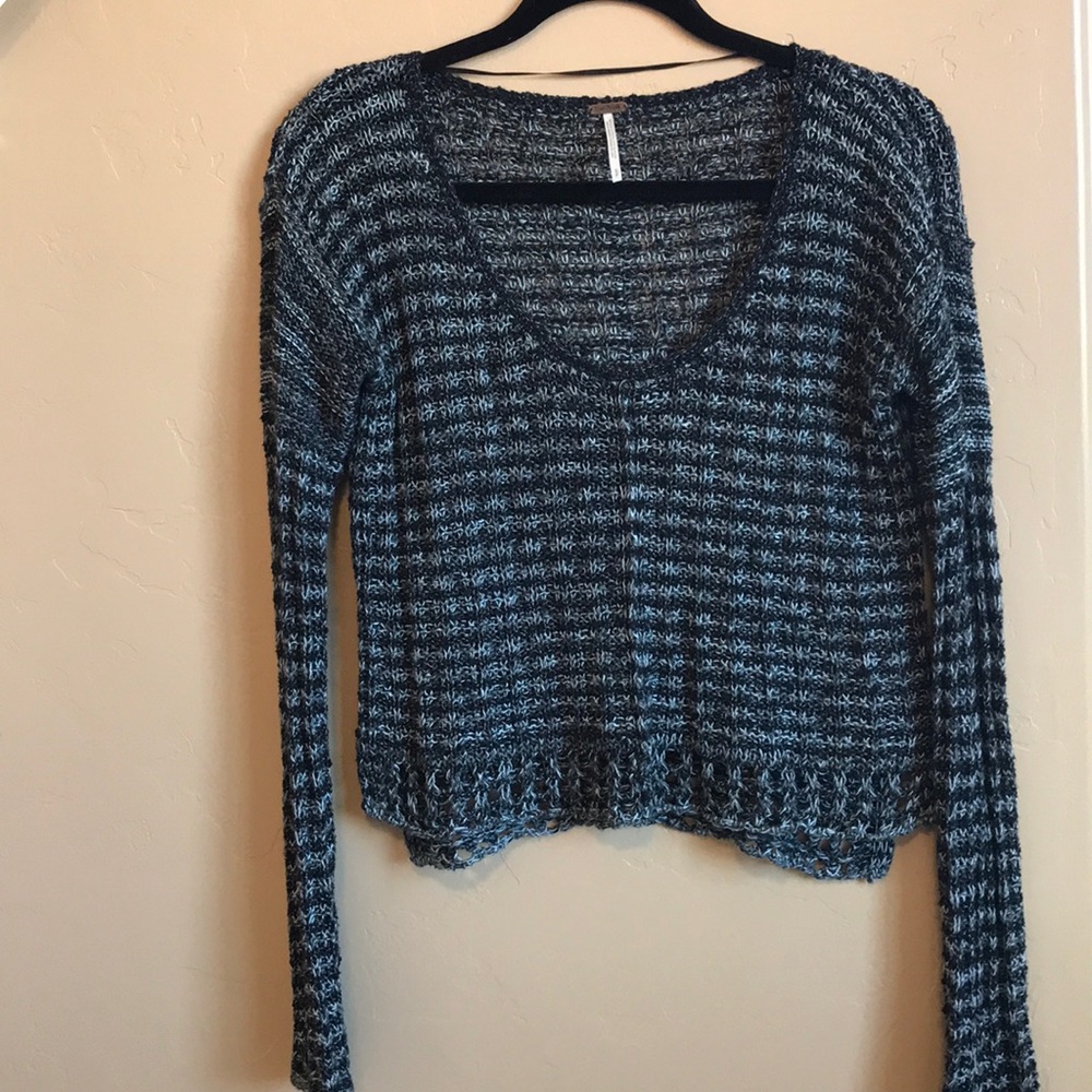 Free People Sweater !!
